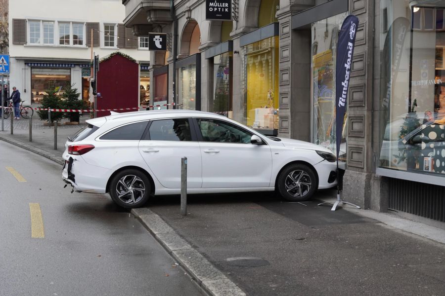 In der Zürcher Altstadt hat sich ein schwerer Unfall ereignet.