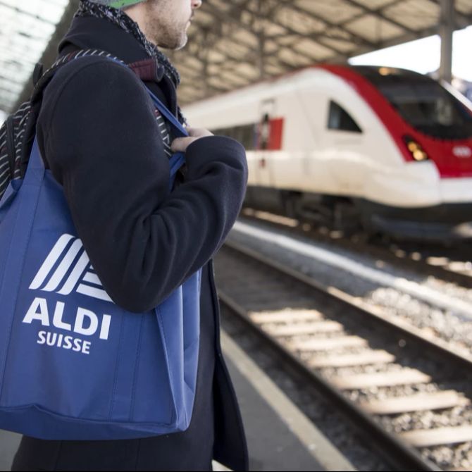 Aldi Suisse Bahnhof