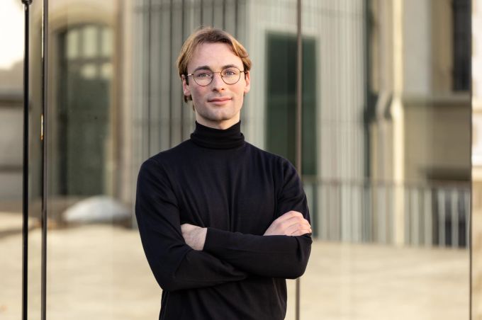 Jonas Sulzer ist Mitglied der Piratenpartei und Co-Kampagnenleiter des einen Referendumskomitees gegen das E-ID-Gesetz. Jonas Sulzer Piratenpartei E-ID-Gesetz