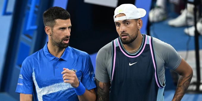 Nick Kyrgios und Novak Djokovic spielen gemeinsam Doppel. Nick Kyrgios Djokovic