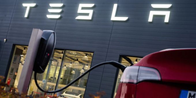 Die Tesla Aktie befindet sich aktuell im Höhenflug. Tesla Aktie