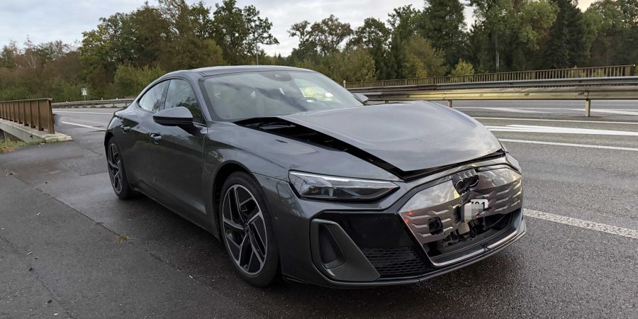 Beim Anschluss Lenzburg waren drei Autos in eine Auffahrkollision verwickelt.