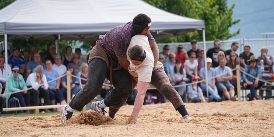 Sinisha beim Schwingen