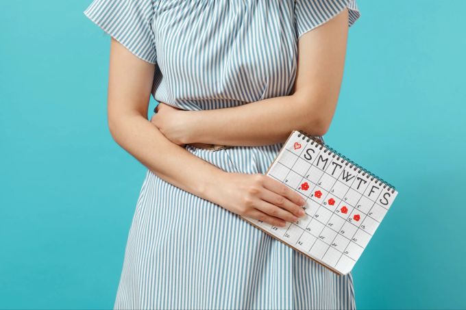 Manchmal dauert die Periode länger als sieben Tage. Auch wenn das für Sie ungewöhnlich ist, muss das noch nicht ein schlechtes Zeichen sein. Menstruation Zyklus Dauer