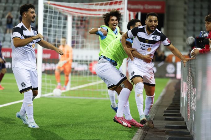 Der FC Lugano jubelt im Spiel gegen Partizan Belgrad. FC Lugano