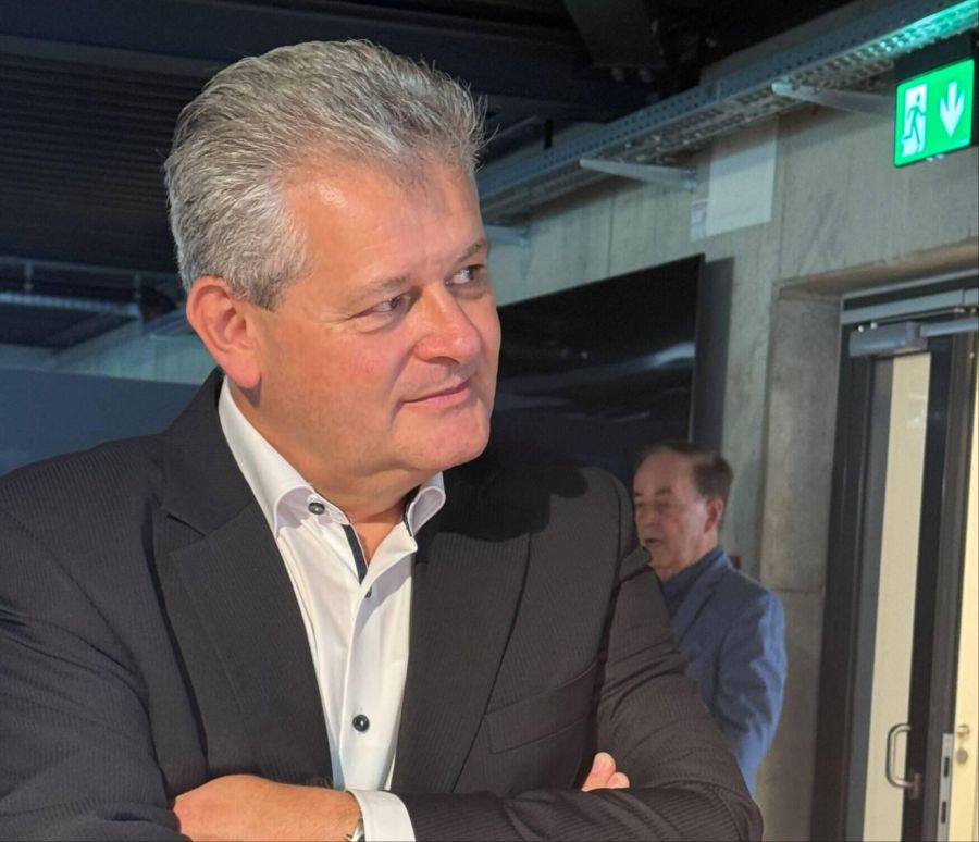 Er verfolgte interessiert die Ansprachen: Philipp Köppel, St. Galler SVP Kantonsrat aus Abtwil.
