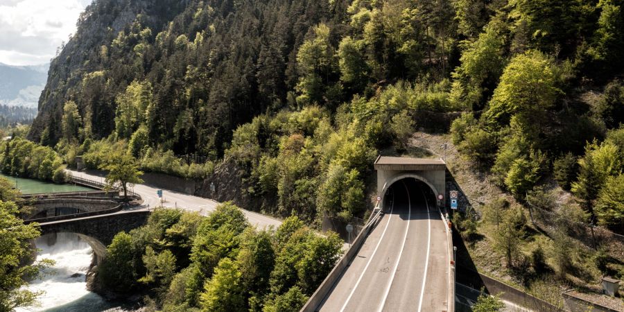 Simmenfluhtunnel