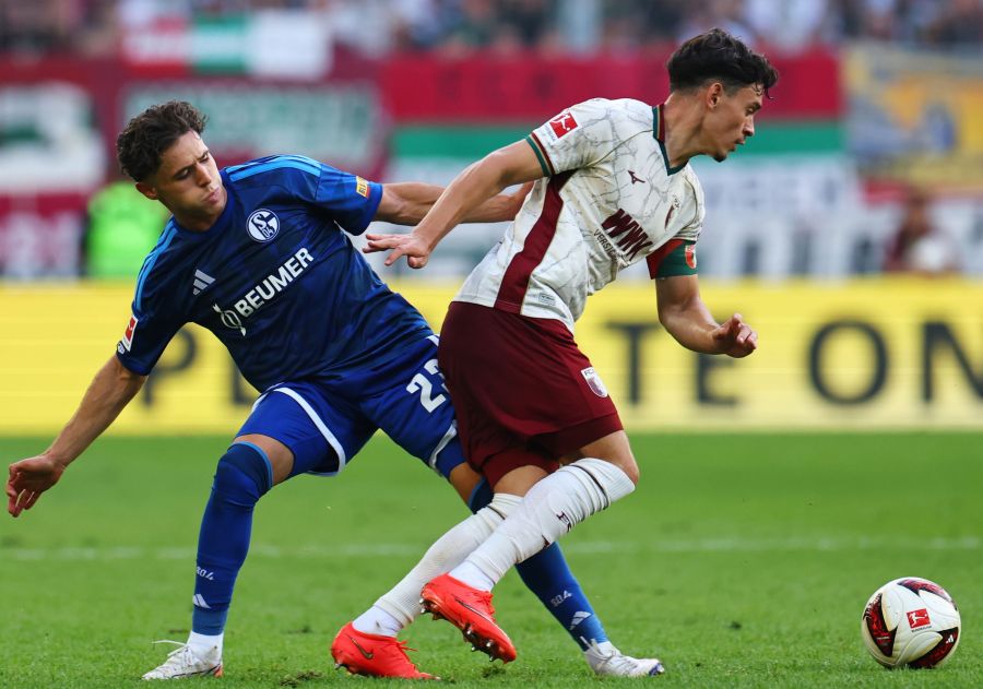 Augsburg Bundesliga Fabian Rieder