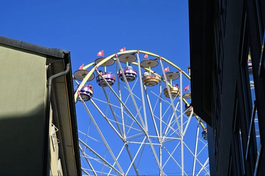 Bald dreht das Riesenrad wieder auf dem Neumarkt.