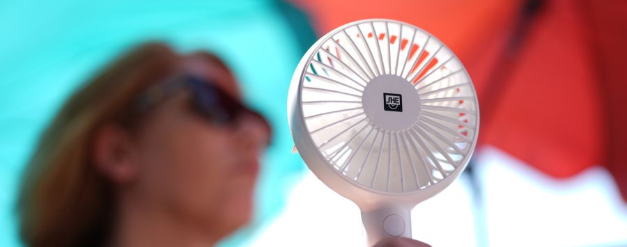 Auch bei Brack ist der Ansturm riesig: Die Nachfrage nach Ventilatoren ist rund 2,5-mal höher als im gleichen Zeitraum im Vorjahr. (Symbolbild)