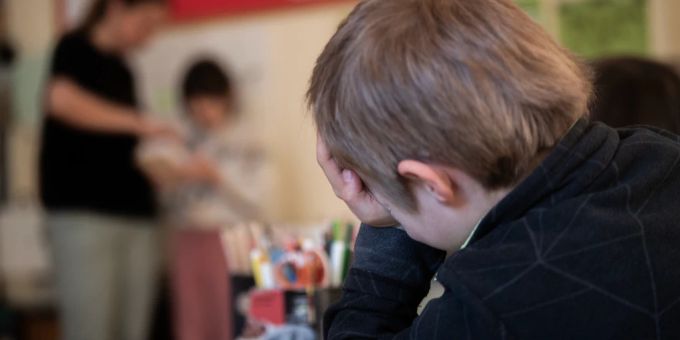 Einer erfahrenen Pädagogin in Kärnten (Ö) wird vorgeworfen, dass sie Volksschulkinder misshandelt haben soll. (Symbolbild) kärnten