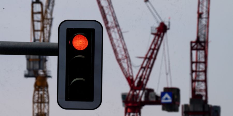 Der UBS-CFA-Indikator ist im März deutlich ins Minus gefallen – die Nahostkrise belastet die Konjunkturerwartungen. (Symbolbild)