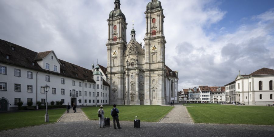 Nach der Veröffentlichung des Berichts über sexuellen Missbrauch in der katholischen Kirche gingen bei der St. Galler Staatsanwaltschaft mehrere Anzeigen ein. (Archivbild)