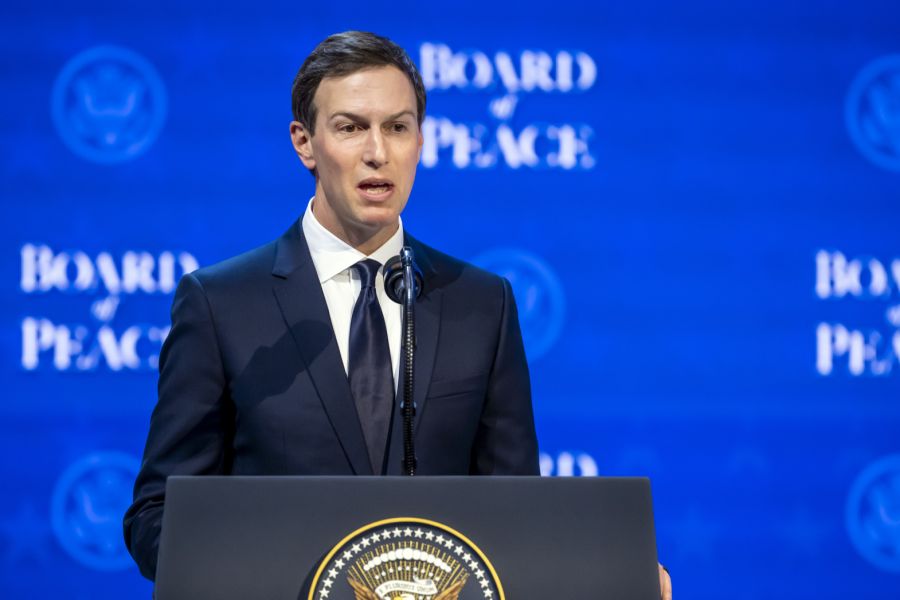 Kritische Stimmen zu einem Interessenkonflikt weist Kushner strikt zurück.