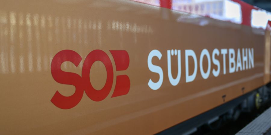 Die Schweizerische Südostbahn hat im vergangenen Jahr 32,8 Millionen Fahrgäste befördert. (Archivbild)