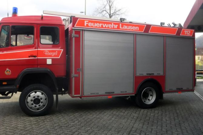 Feuerwehrauto Lausen