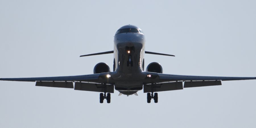 Die Gewerkschaft Vereinigung Cockpit fordert mehr als 5000 Lufthansa-Beschäftigte zu einem 48-Stunden-Streik auf. (Archivbild)