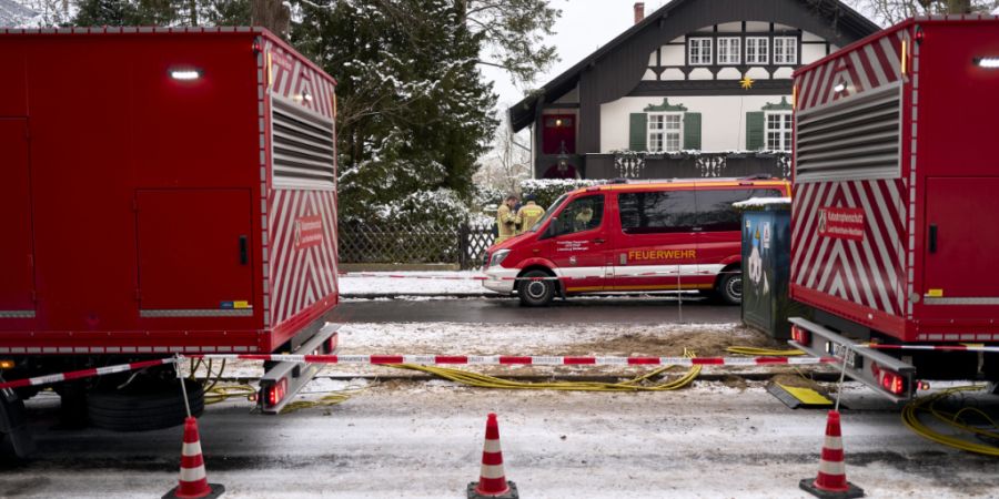 Die Feuerwehr aus dem Kreis Steinfurt mit ihren Stromerzeugern vom Typ Polyma 250 kVA ist zur Unterstützung nach Berlin angefordert, nachdem dort tagelang der Strom ausgefallen ist. Fo...