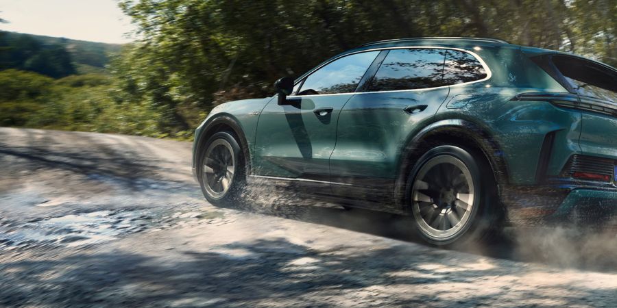 Porsche Cayenne Turbo Electric