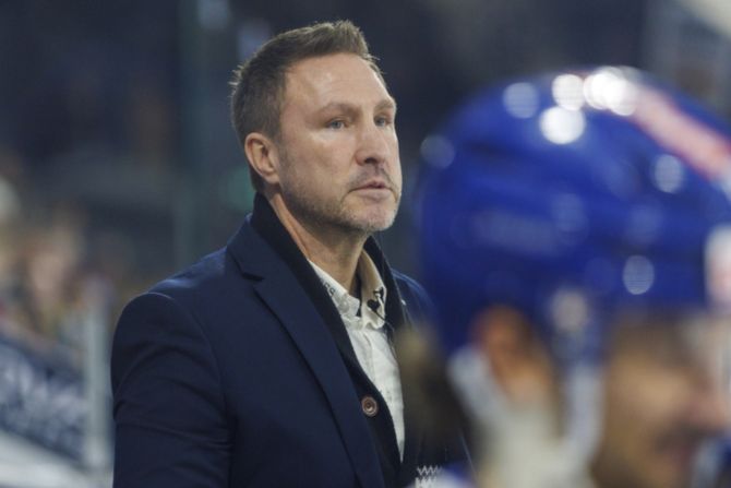 EHC Kloten Tomlinson