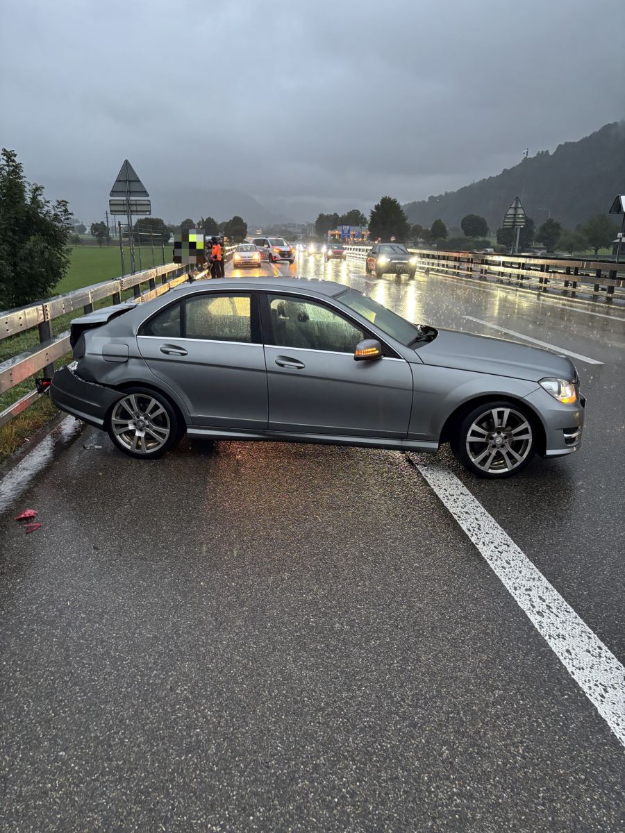 Unfall Niederurnen A3