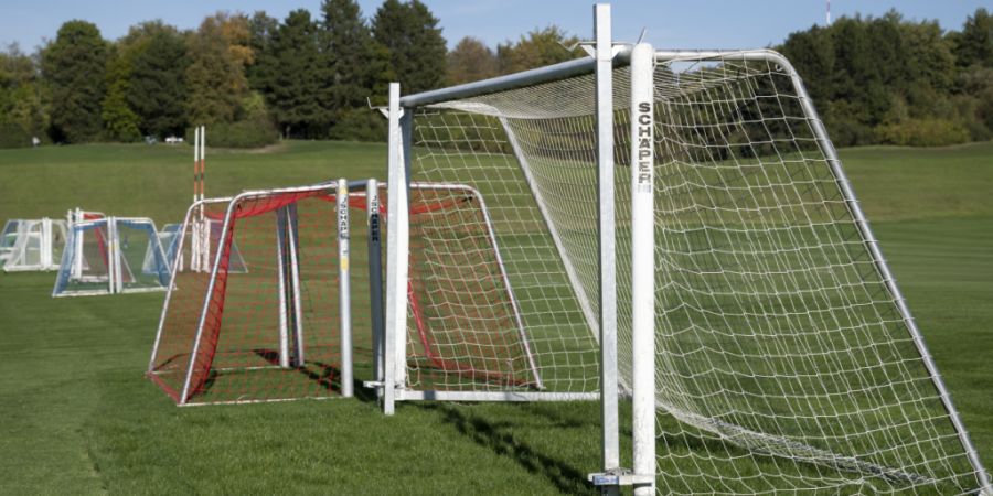 Die Stadt Bern soll zusätzliche Rasensportfelder schaffen, wie die Rasensport-Initiative verlangt. Der Berner Gemeinderat plant nun einen Gegenvorschlag dazu. (Symbolbild)