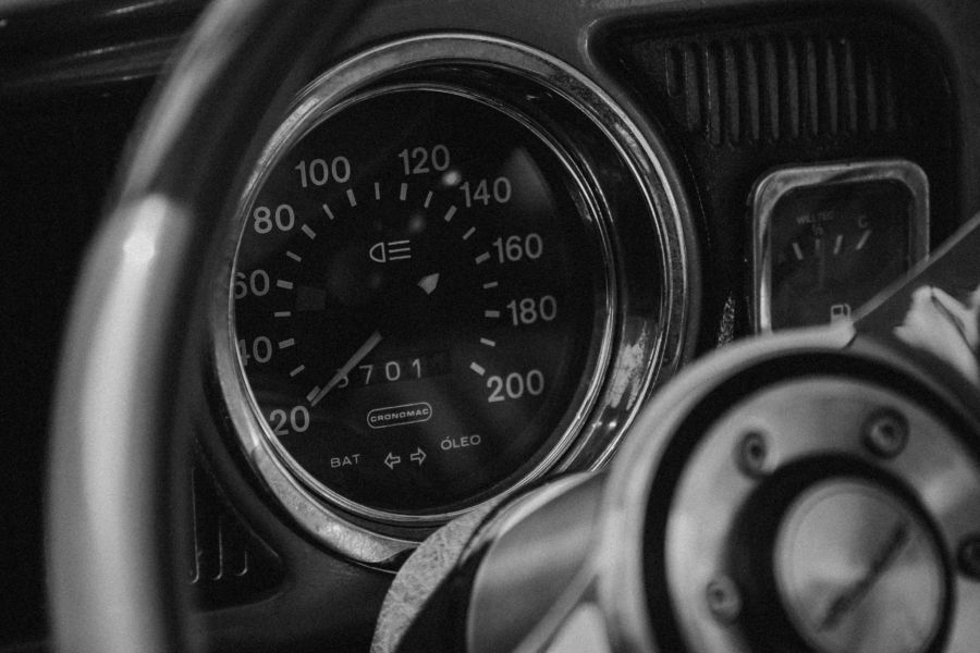 Erst nachdem sie das Auto bei der Polizei als gestohlen meldete, bekam sie es endlich zurück – mit 24'000 Kilometern mehr auf dem Tacho und in einem desolaten Zustand. (Symbolbild)