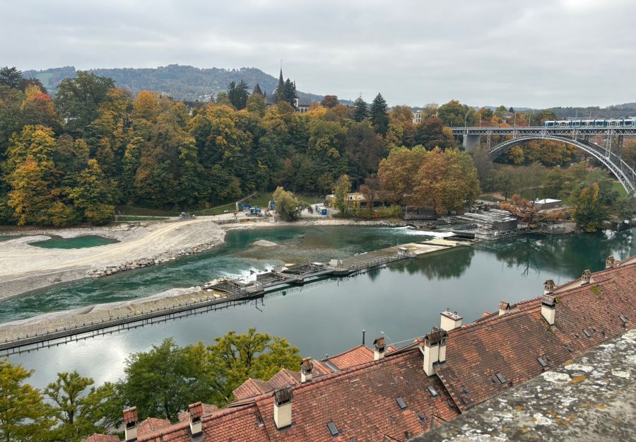 Kies-Insel Aare Bern