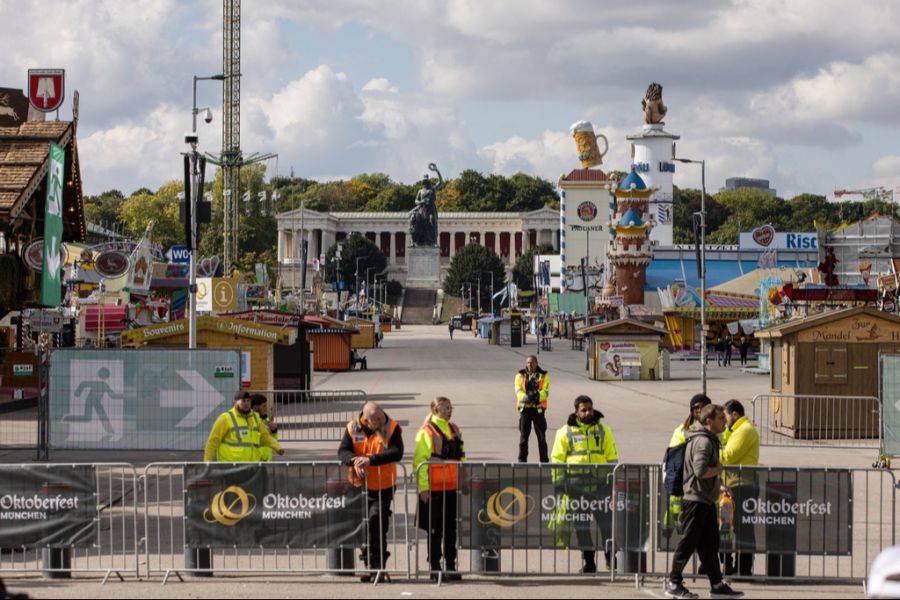 Grund dafür war eine Bombendrohung.