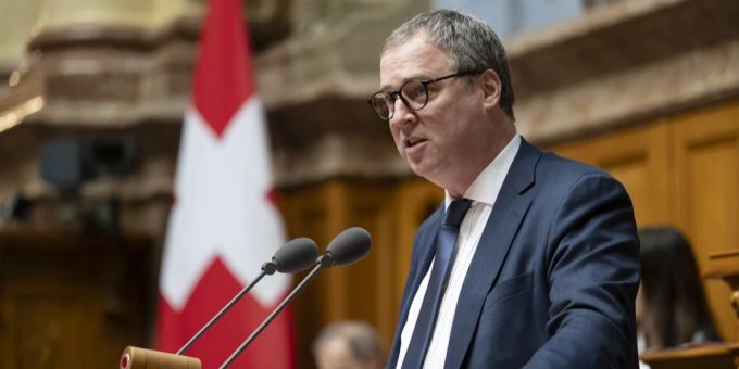 Der Genfer Nationalrat Cyril Aellen erklärte am Samstag bei der FDP-Delegiertenversammlung in Tenero TI, dass die Bautätigkeit derzeit zu gering sei. Cyril Aellen