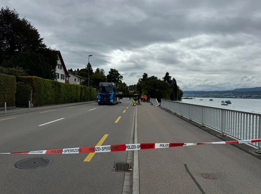 Mutmasslich handelt es sich um ein Mercedes-Auto.