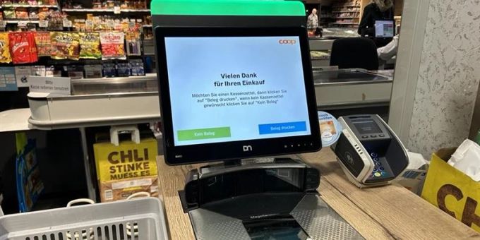 An diesem Self-Checkout im Coop wurde Roger M. nervös – obwohl er nichts geklaut hatte. coop