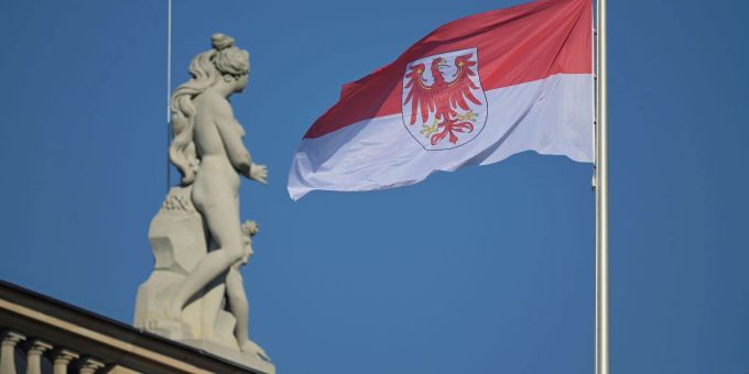Nach der Brandenburger Landtagswahl streben SPD und BSW Koalitionsverhandlungen an (Archivbild). spd