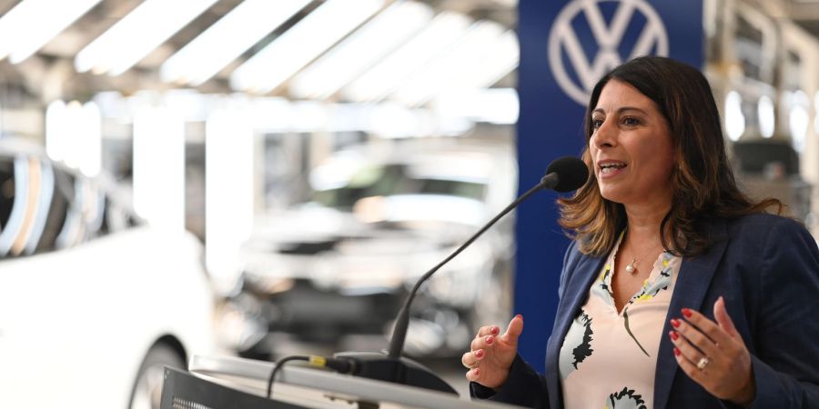 In ihrer Funktion als VW-Betriebsratschefin ist Cavallo an der Mitgestaltung der Unternehmensstrategie beteiligt. (Archivbild)