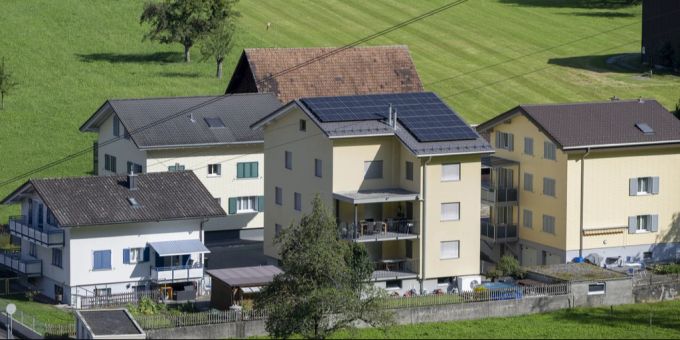 Zinsen sinken - Langfristige Festhypotheken im dritten Quartal gefragt
