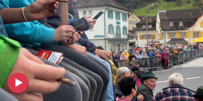 Viehschau - Appenzeller Kids rauchen trotz neuem Verkaufs-Verbot weiter