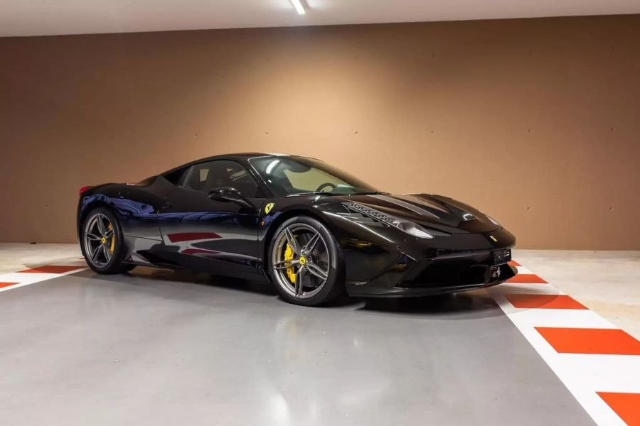 Auch dieser Ferrari 458 Speciale aus der Sammlung von Sebastian Vettel wurde verkauft.