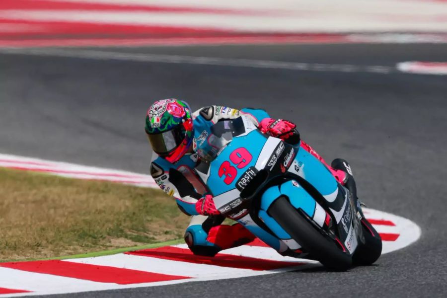 Am 3. Juni 2016 stürzt Luis Salom (†24) im Training zum Spanien-GP der Moto2. Er wird von seinem Motorrad getroffen und tödlich verletzt.