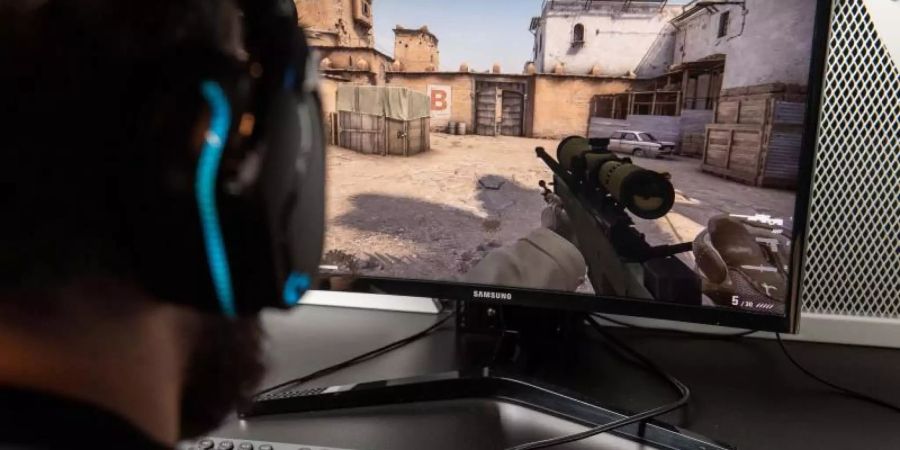 Mit der Neuansetzung der Partie zwischen NiP und Anonymo hat Flashpoint den Unmut vieler CS:GO-Spieler auf sich gezogen. Foto: Zacharie Scheurer/dpa-tmn/dpa