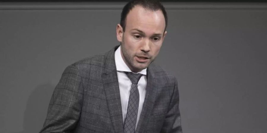 «Hätte auch in meiner unternehmerischen Tätigkeit sensibler handeln müssen»: Nikolas Löbel. Foto: Carsten Koall/dpa