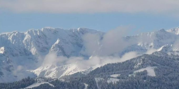 Geschlossener Grenzen, stillstehender Seilbahnen und anstehender Osterferien: Wie kann der Ausflügler-Ansturm in einem möglichen zweiten Corona-Sommer unter Kontrolle gebracht werden?. Foto: Angelika Warmuth/dpa Geschlossener Grenzen, stillstehender Seilbahnen und anstehender Osterferien: Wie kann der Ausflügler-Ansturm in einem möglichen zweiten Corona-Sommer unter Kontrolle gebracht werden?. Foto: Angelika Warmuth/dpa