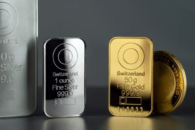 Gold und Silber