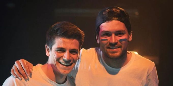 Die beiden Bündner Mauro (l) und Gian Andri (r) begeistern mit ihren Musikvideos. giam