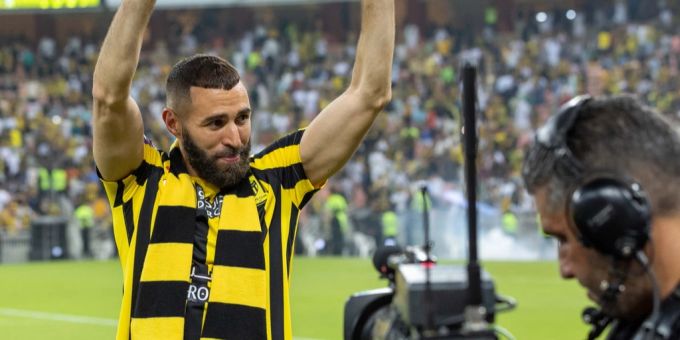 Auch Karim Benzema geht zukünftig in Saudi-Arabien auf Torejagd. Benzema Saudi-Arabien