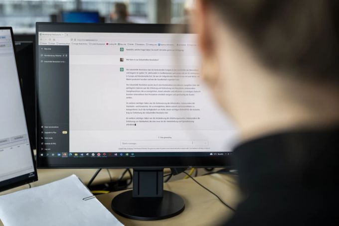 ChatGPT stellt die Schulen vor neue Herausforderungen. ChatGPT