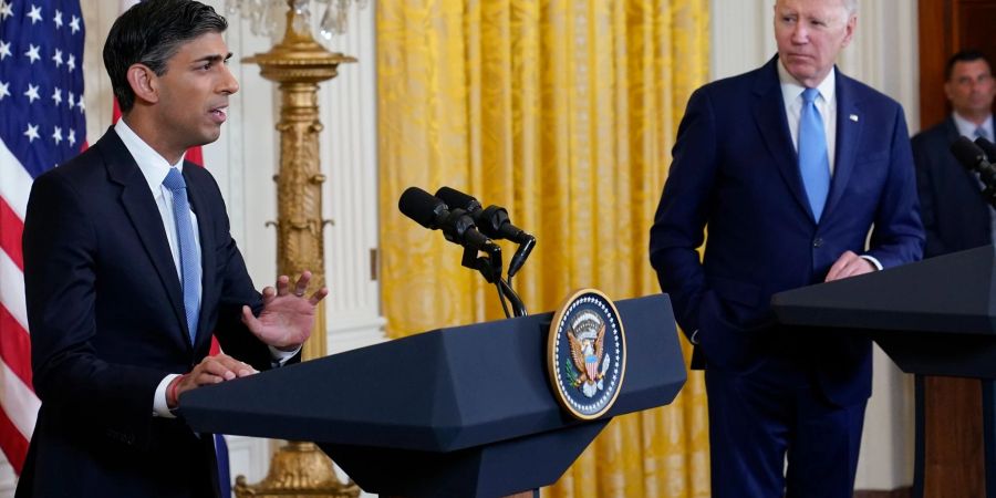 Grossbritanniens Premierminister Rishi Sunak und US-Präsident Joe Biden geben eine Pressekonferenz im Weissen Haus.