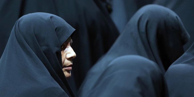 Im Iran sind Frauen verpflichtet, eine Kopfbedeckung zu tragen. (Symbolbild) iran