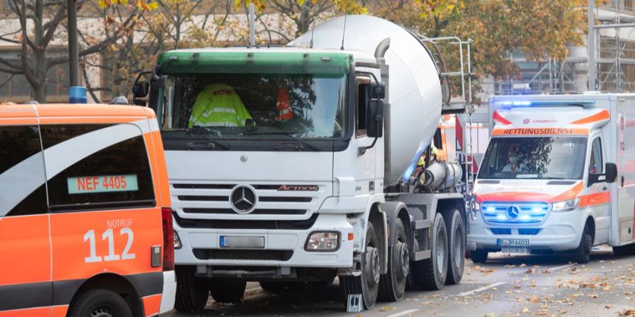 Unfall Berlin Betonmischer Velofahrerin