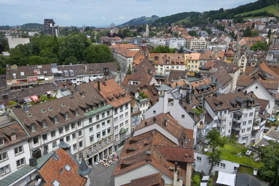 Immer mehr Touristen kommen auch in der Freizeit in die Stadt.