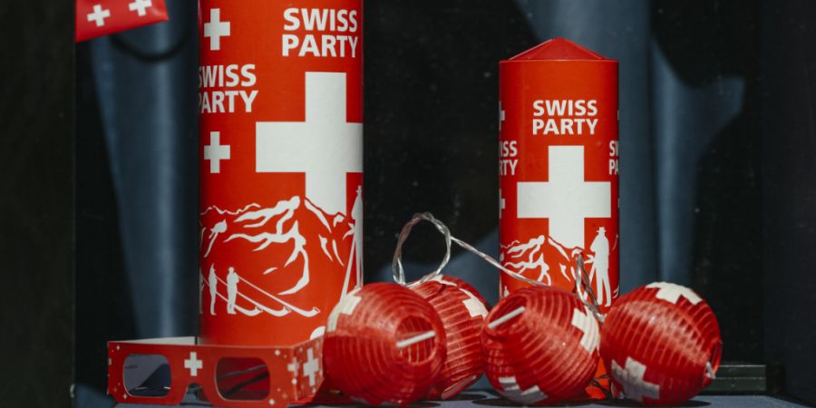 Einige Gemeinden zünden am 1. August ein Feuerwerk - dank Schiffen auf dem Zürichsee. (Symbolbild)